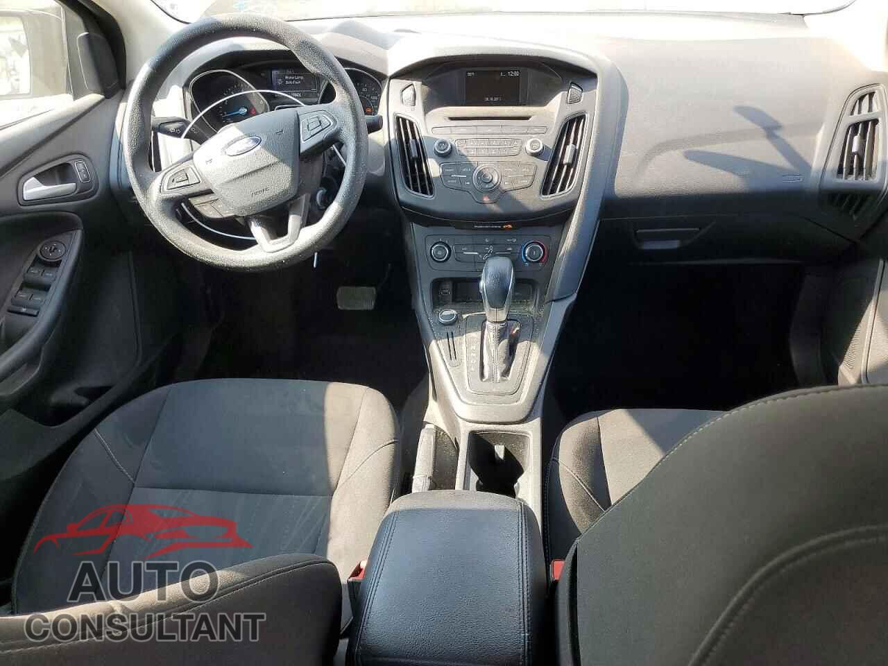 FORD FOCUS 2017 - 1FADP3F26HL339420