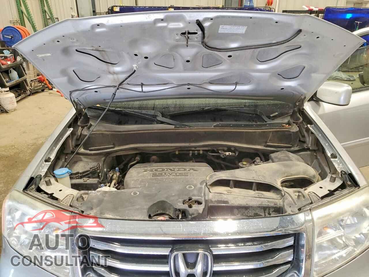 HONDA PILOT 2013 - 5FNYF4H57DB068263