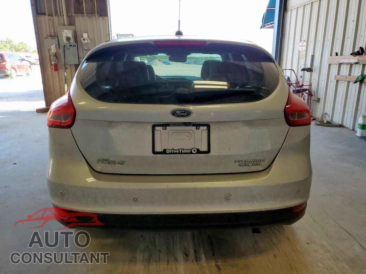 FORD FOCUS 2016 - 1FADP3N25GL407335