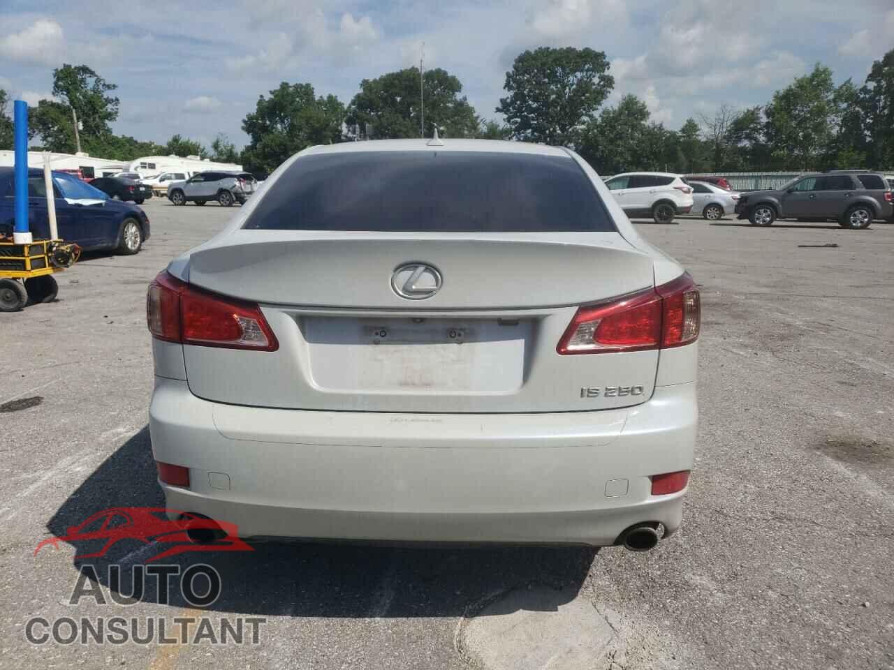 LEXUS IS 2011 - JTHBF5C24B5146844