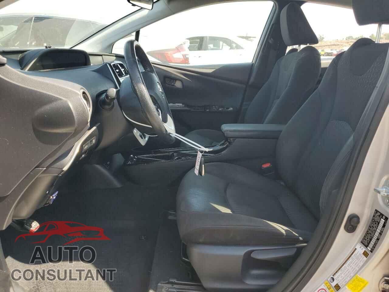 TOYOTA PRIUS 2018 - JTDKARFP5J3099512