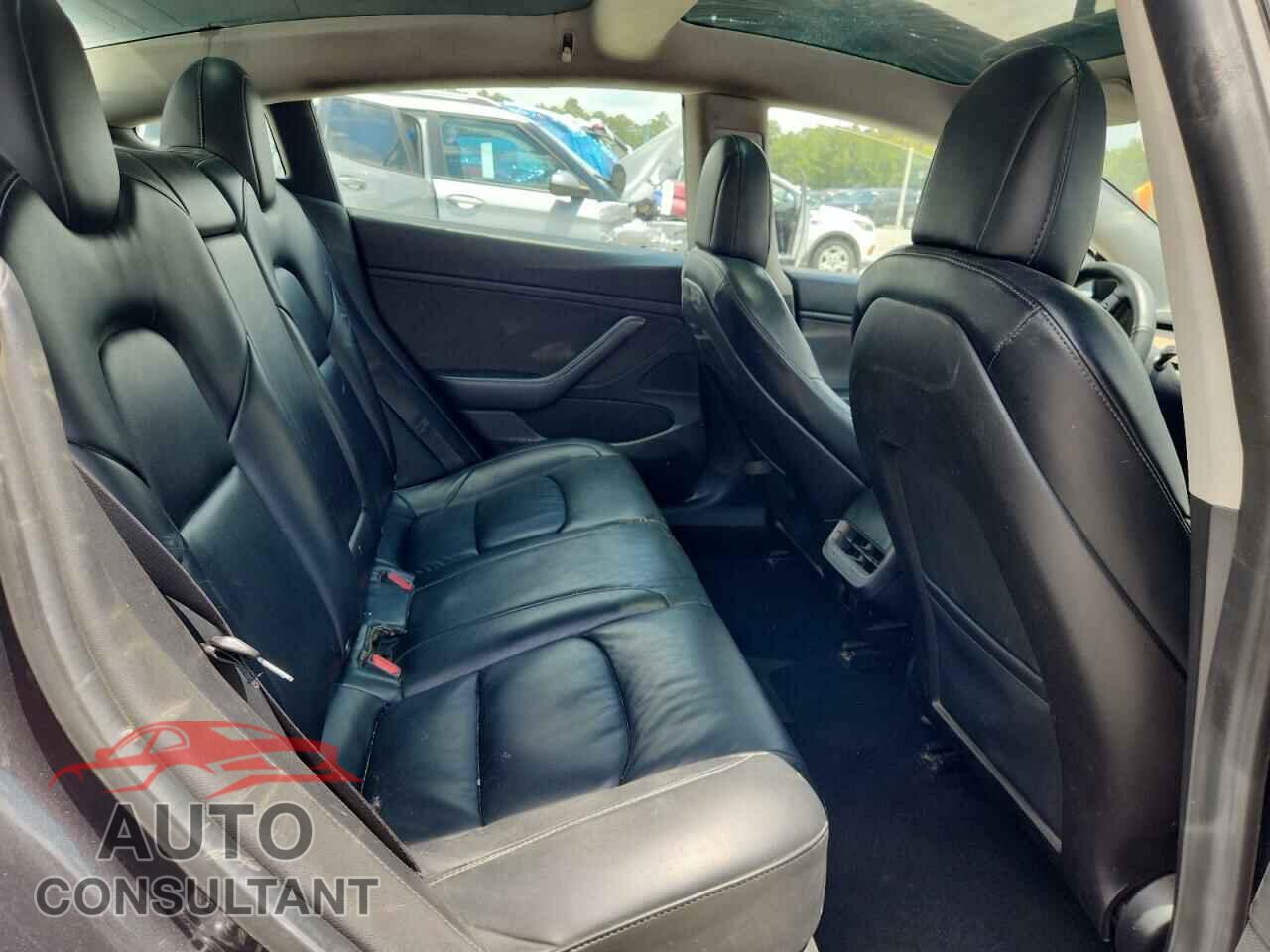 TESLA MODEL 3 2019 - 5YJ3E1EA9KF447520