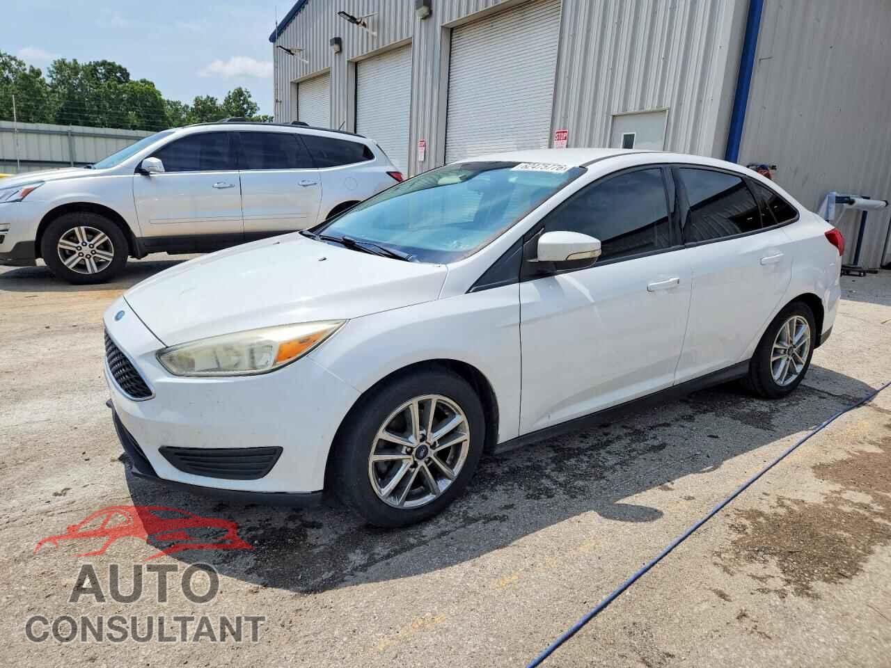 FORD FOCUS 2015 - 1FADP3F21FL263974