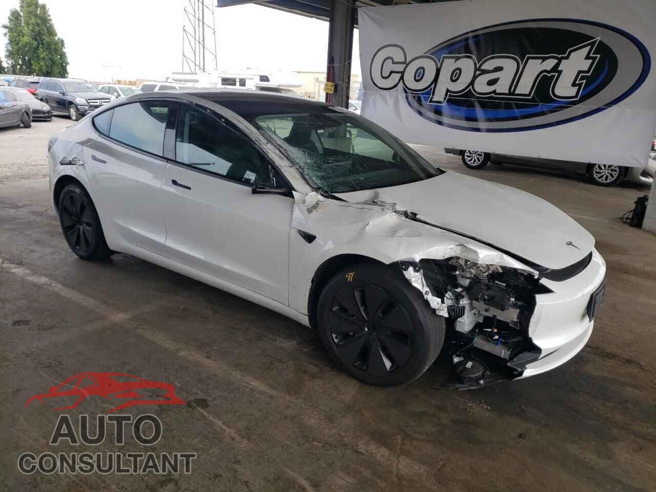 TESLA MODEL 3 2024 - 5YJ3E1EB3RF758511
