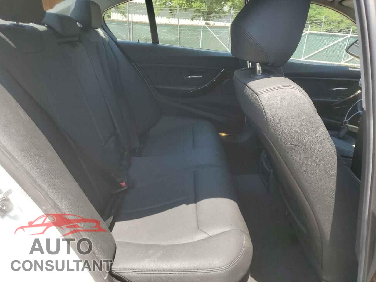 BMW 3 SERIES 2015 - WBA3C3G56FNT53634