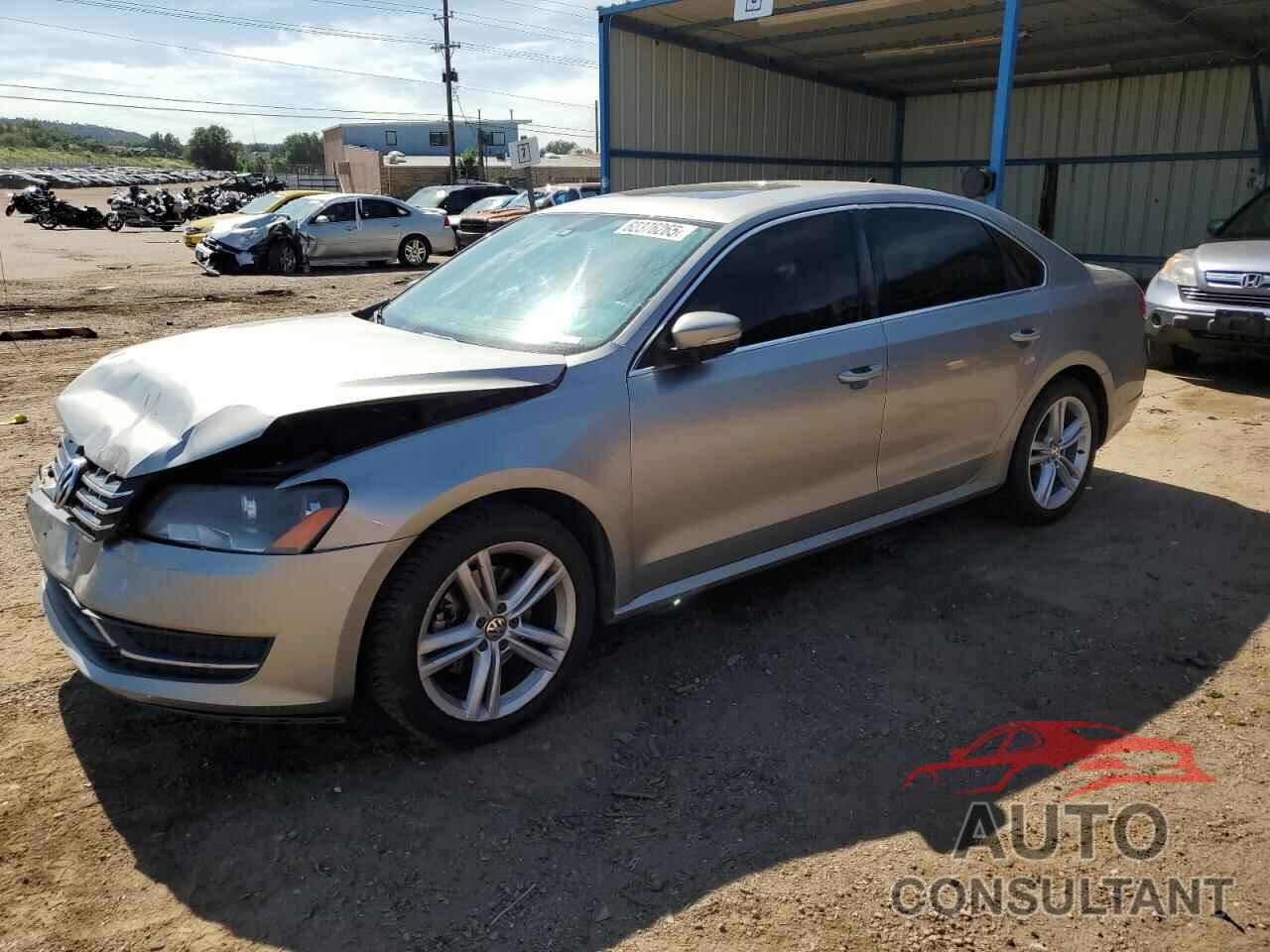 VOLKSWAGEN PASSAT 2014 - 1VWBN7A32EC042930