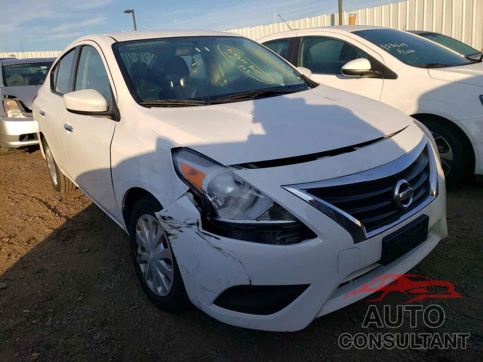 NISSAN VERSA 2019 - 3N1CN7AP5KL871469