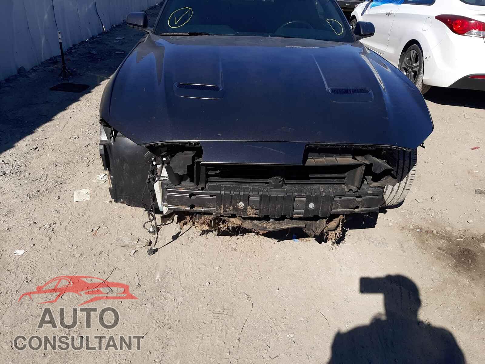 FORD MUSTANG 2018 - 1FA6P8TH9J5174228