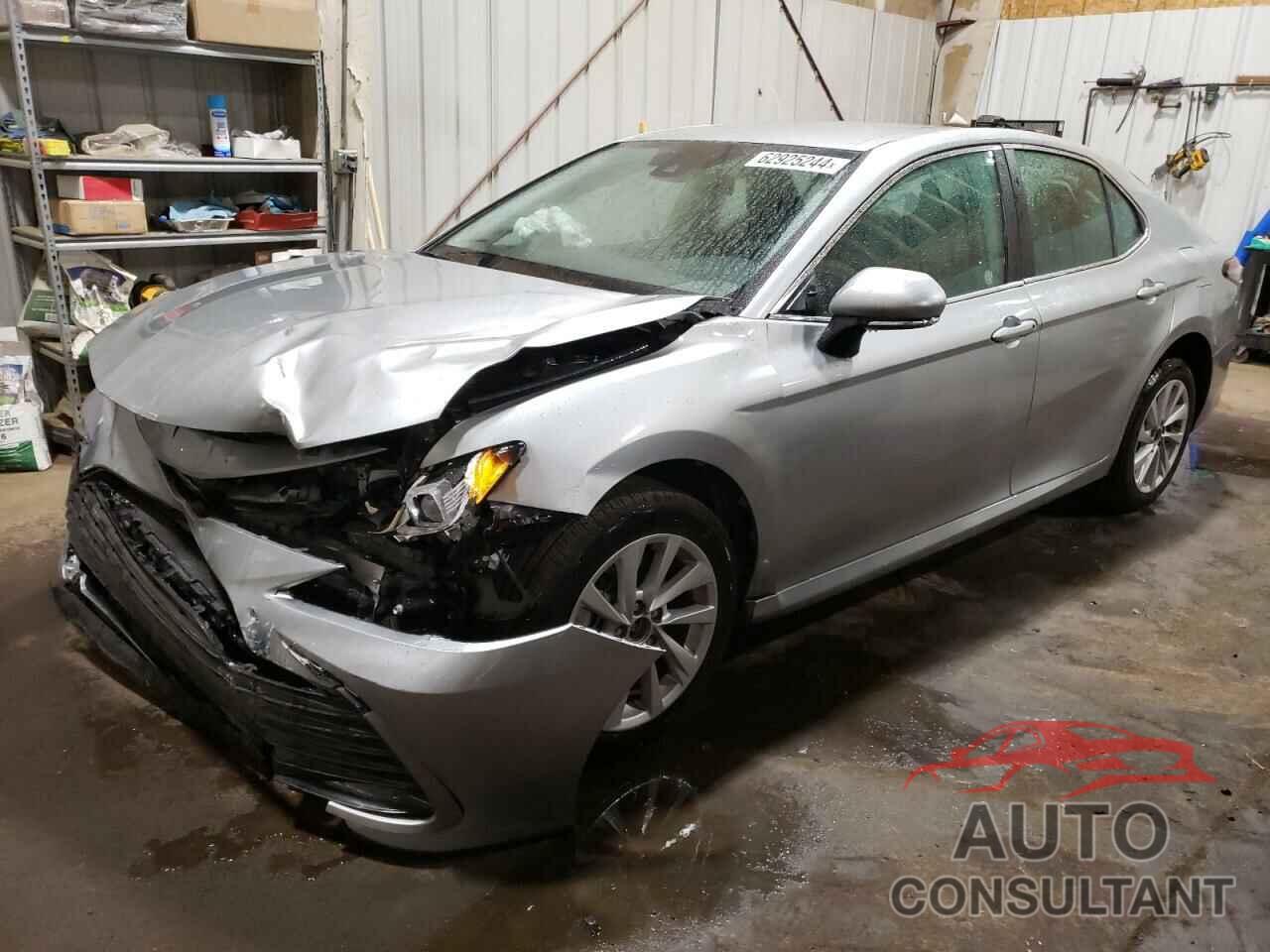 TOYOTA CAMRY 2024 - 4T1C11BK4RU126426