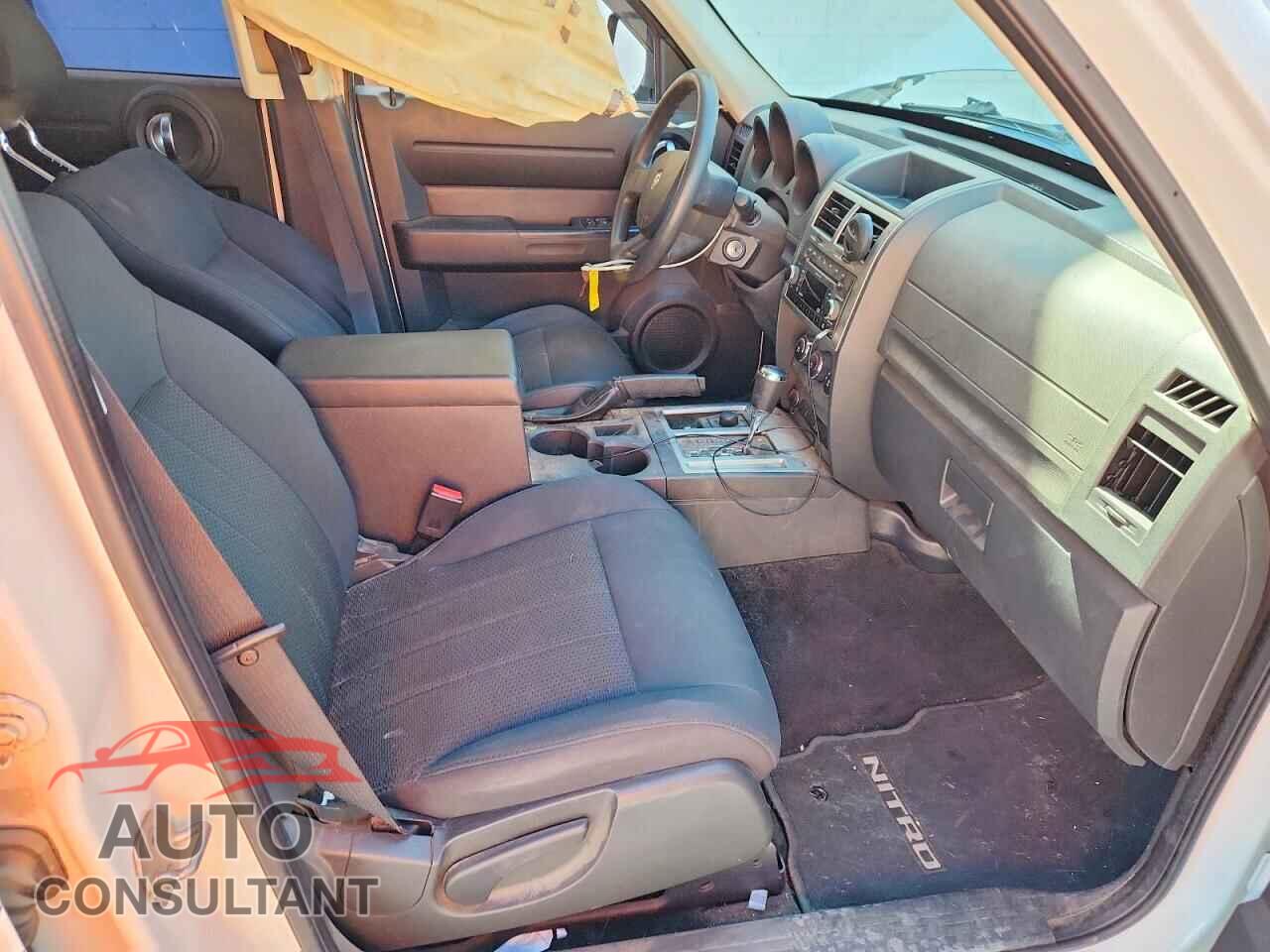 DODGE NITRO 2011 - 1D4PU2GK9BW544327