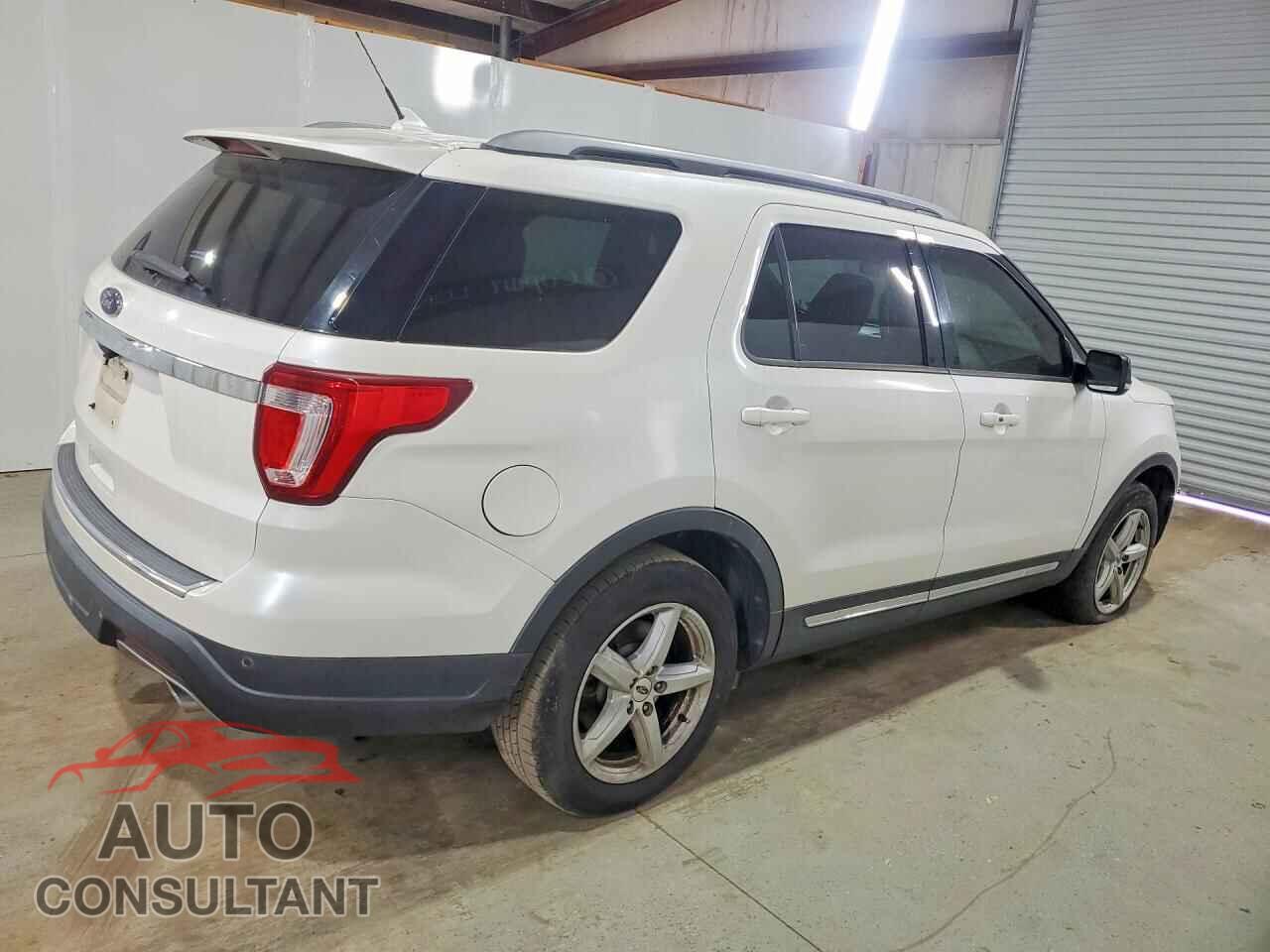 FORD EXPLORER 2018 - 1FM5K7D88JGB94516