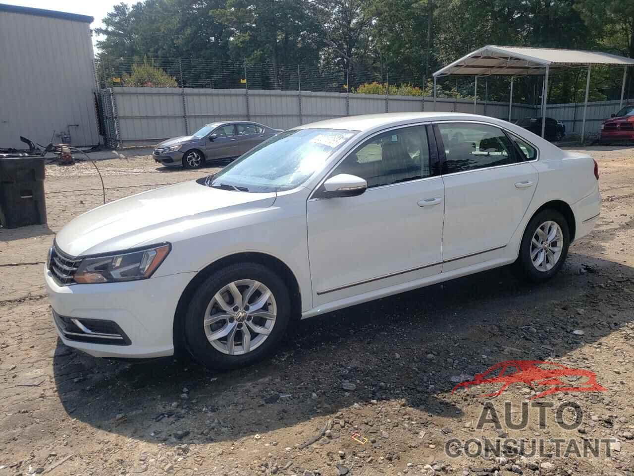 VOLKSWAGEN PASSAT 2017 - 1VWAT7A33HC080950
