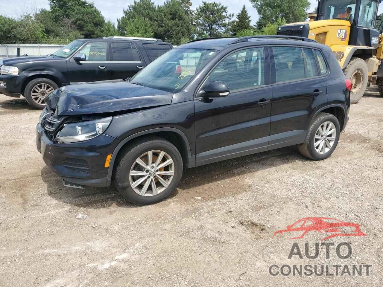 VOLKSWAGEN TIGUAN 2017 - WVGBV7AX1HK054319