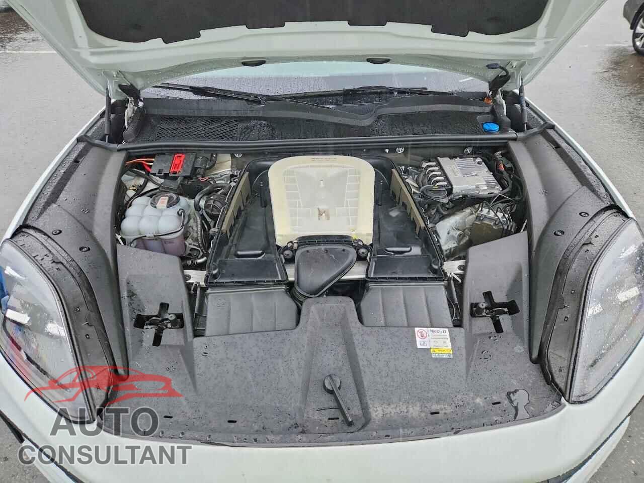PORSCHE CAYENNE 2024 - WP1AA2AY4RDA01545