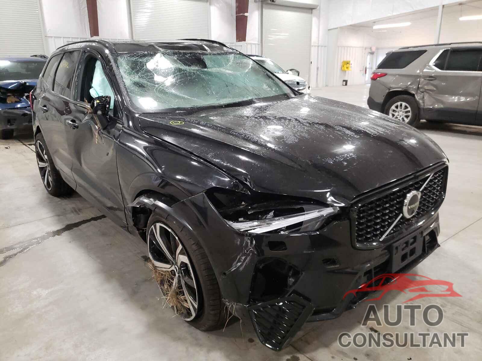 VOLVO XC60 B5 R- 2022 - YV4L12RM4N1924404