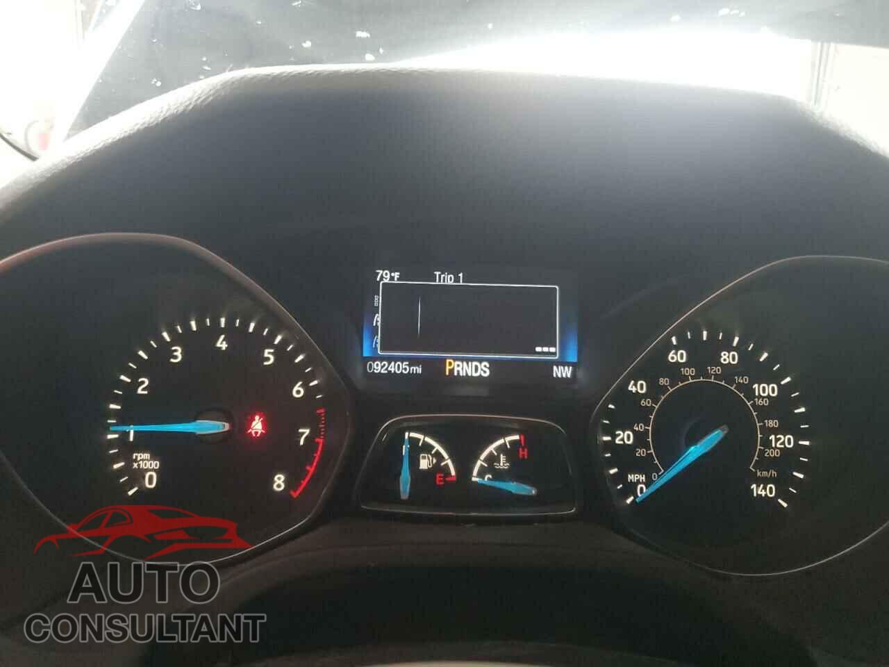 FORD FOCUS 2018 - 1FADP3FE5JL228471