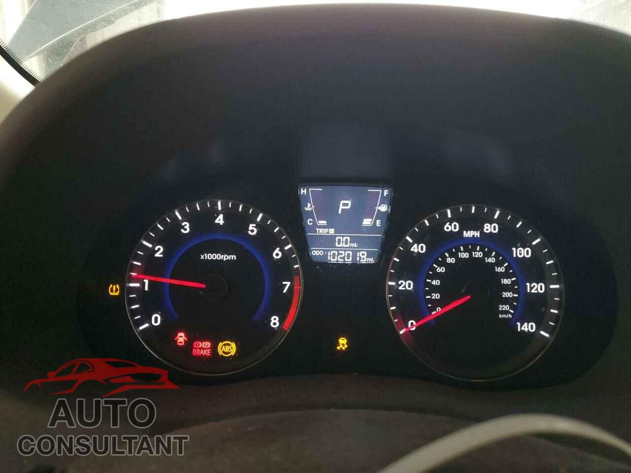 HYUNDAI ACCENT 2013 - KMHCU4AE8DU319384
