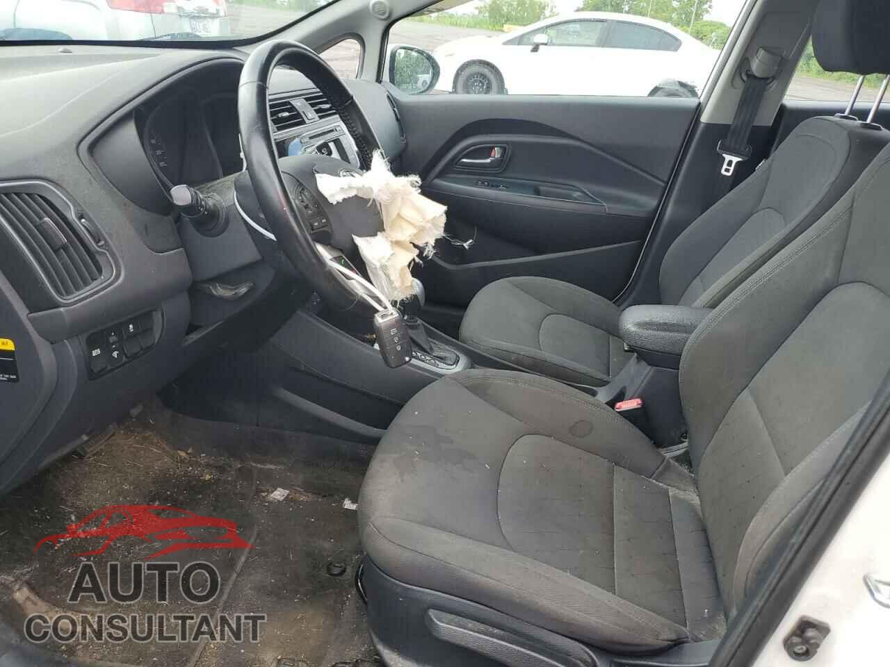 KIA RIO 2017 - KNADN4A33H6028335