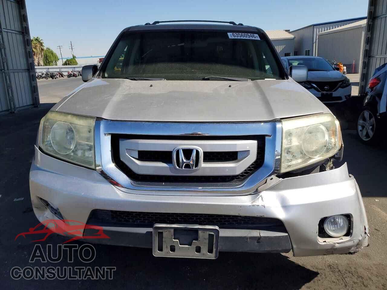HONDA PILOT 2011 - 5FNYF3H41BB024645