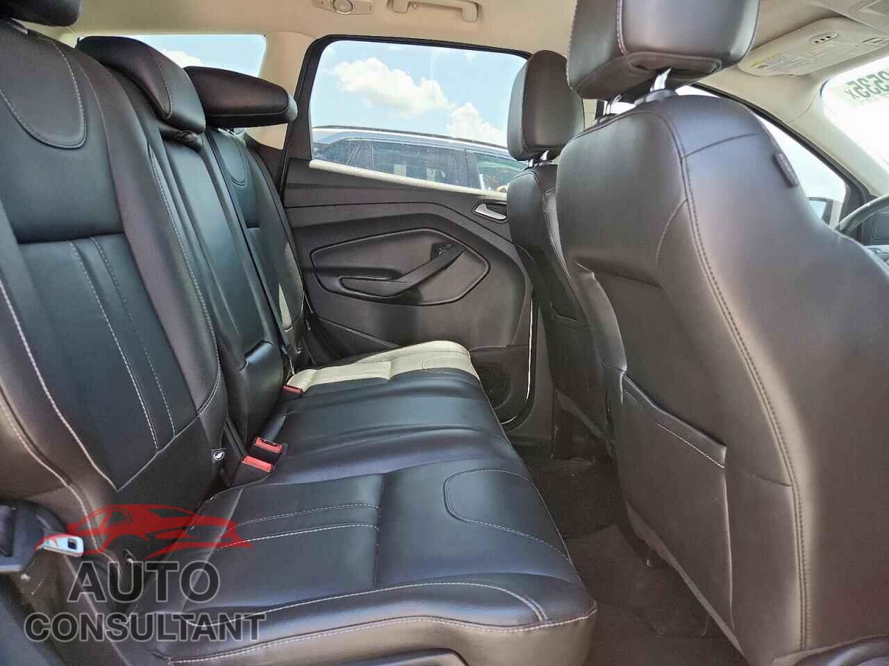 FORD ESCAPE 2013 - 1FMCU0J92DUD23751