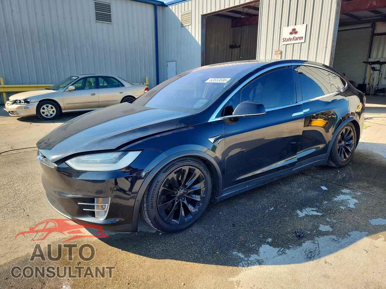 TESLA MODEL X 2017 - 5YJXCBE23HF076644