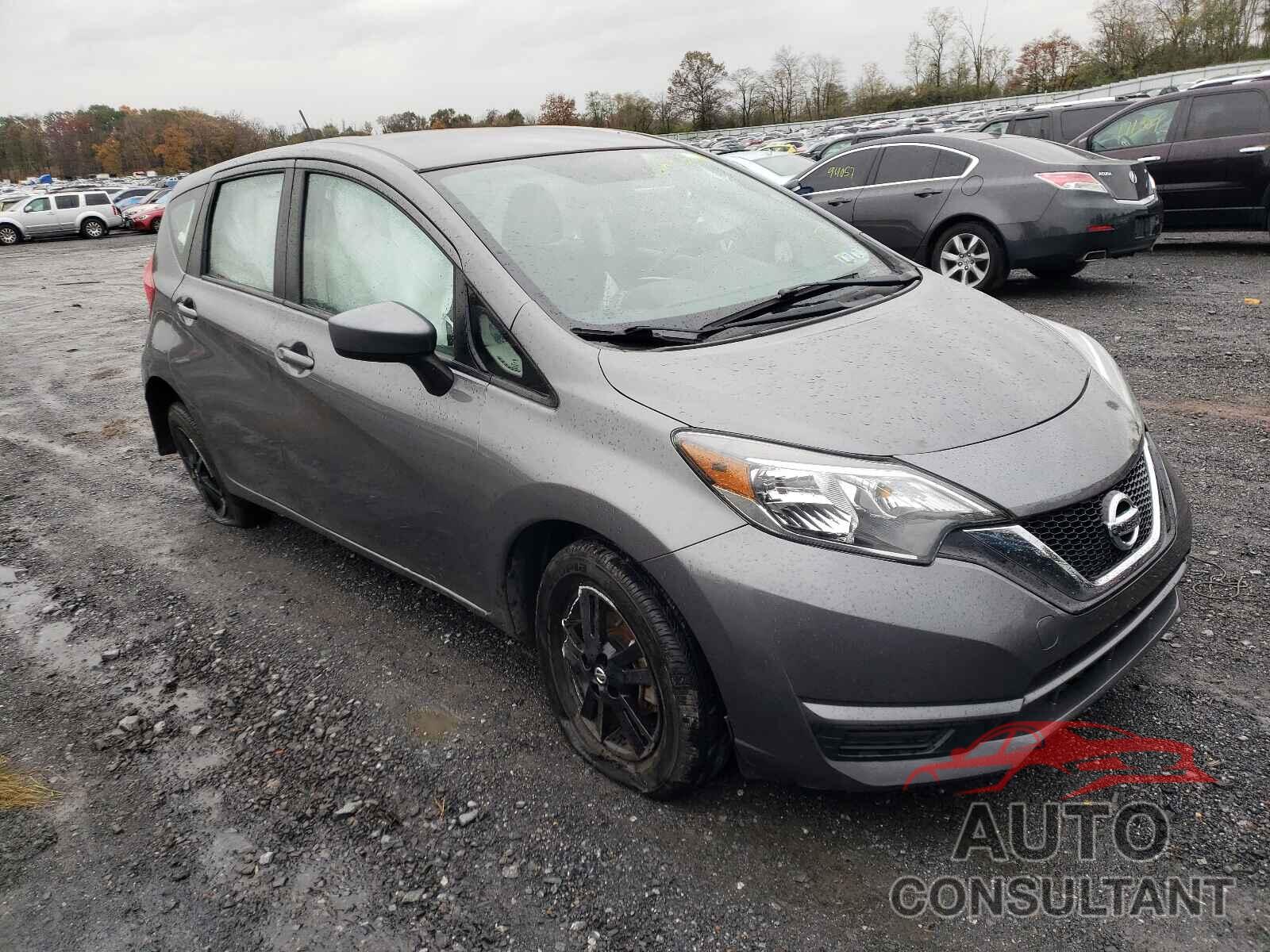 NISSAN VERSA 2018 - 3N1CE2CP1JL357763
