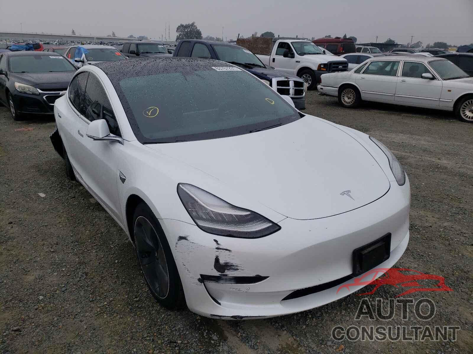 TESLA MODEL 3 2020 - 5YJ3E1EAXLF590526