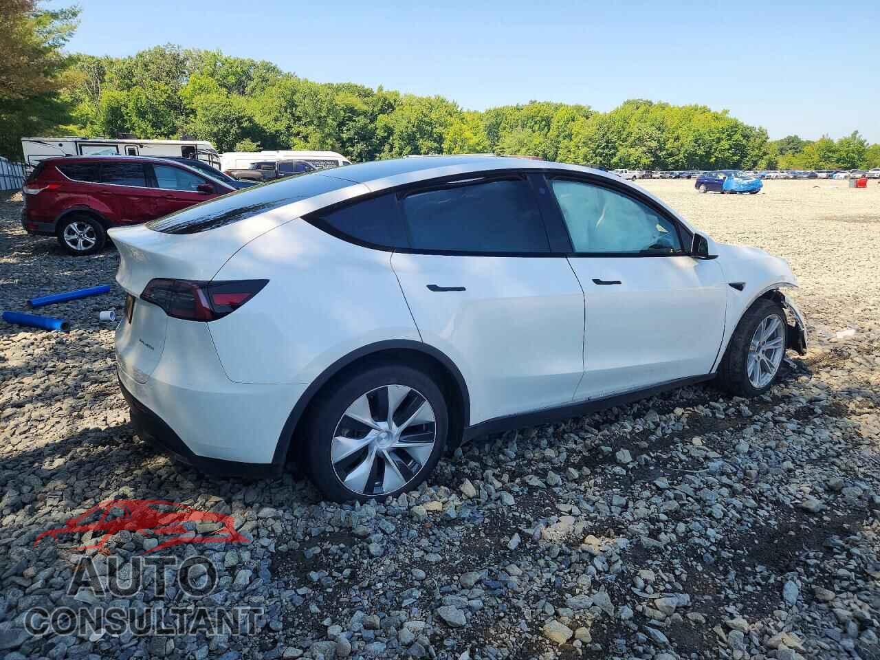 TESLA MODEL Y 2023 - 7SAYGDEE9PF683342