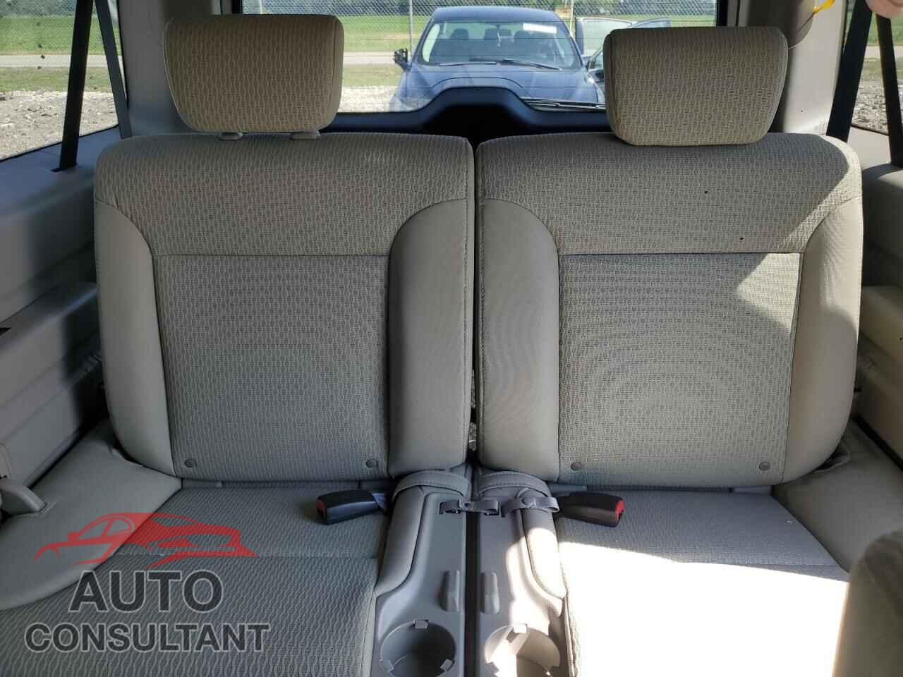 HONDA ELEMENT 2011 - 5J6YH2H70BL004294