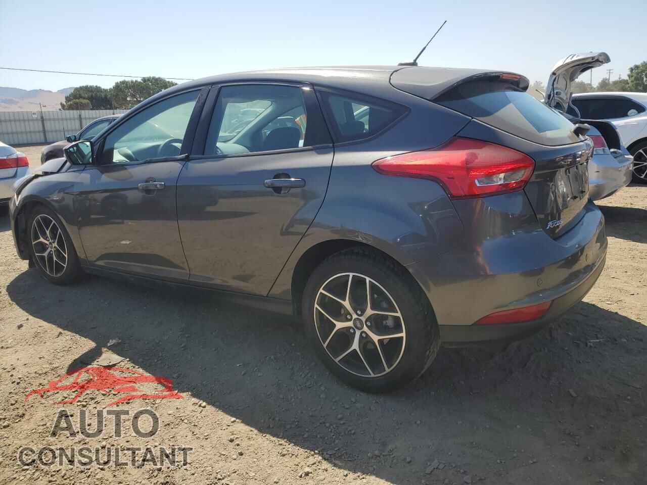 FORD FOCUS 2018 - 1FADP3M2XJL293616