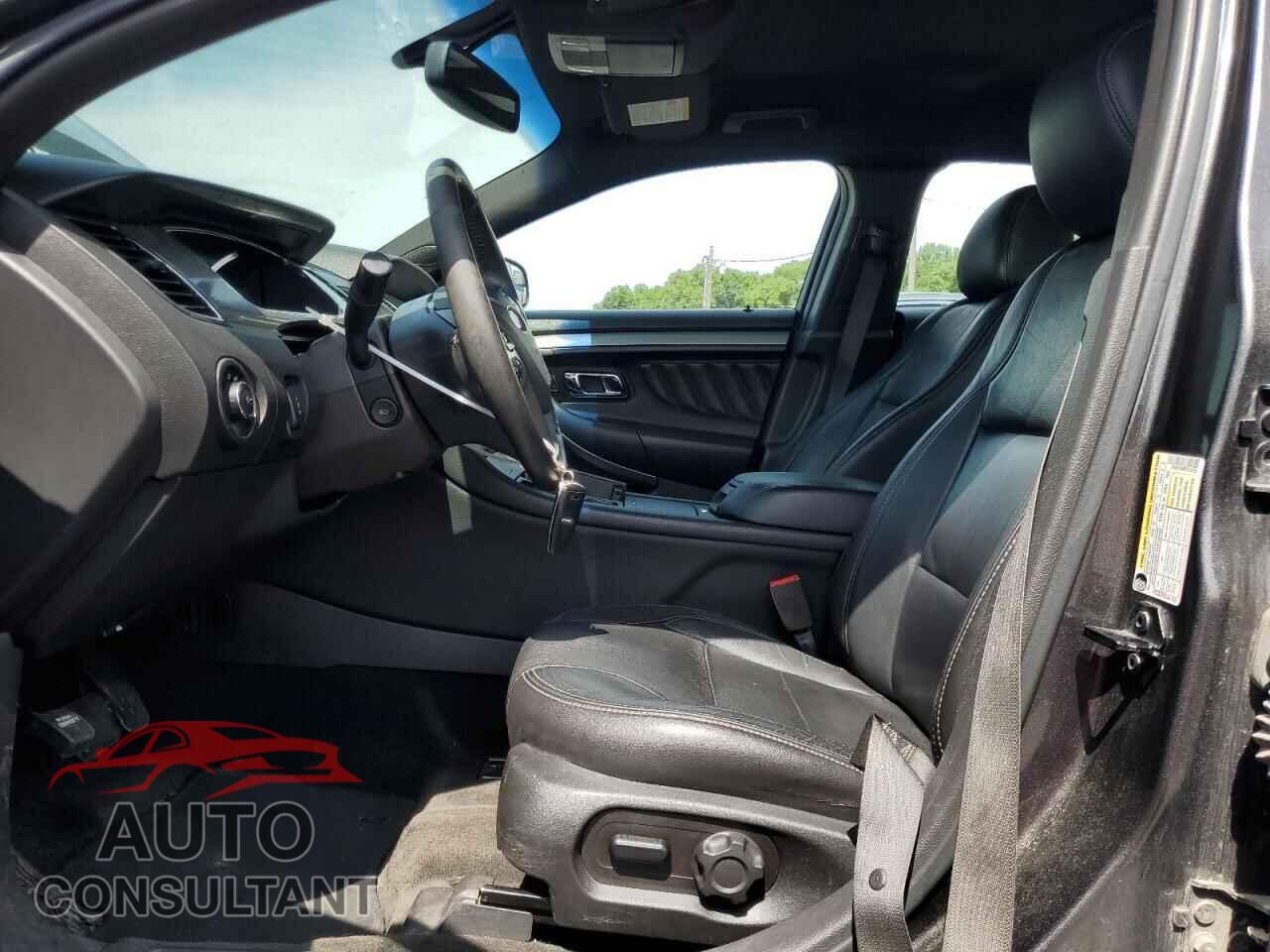 FORD TAURUS 2015 - 1FAHP2E88FG159220