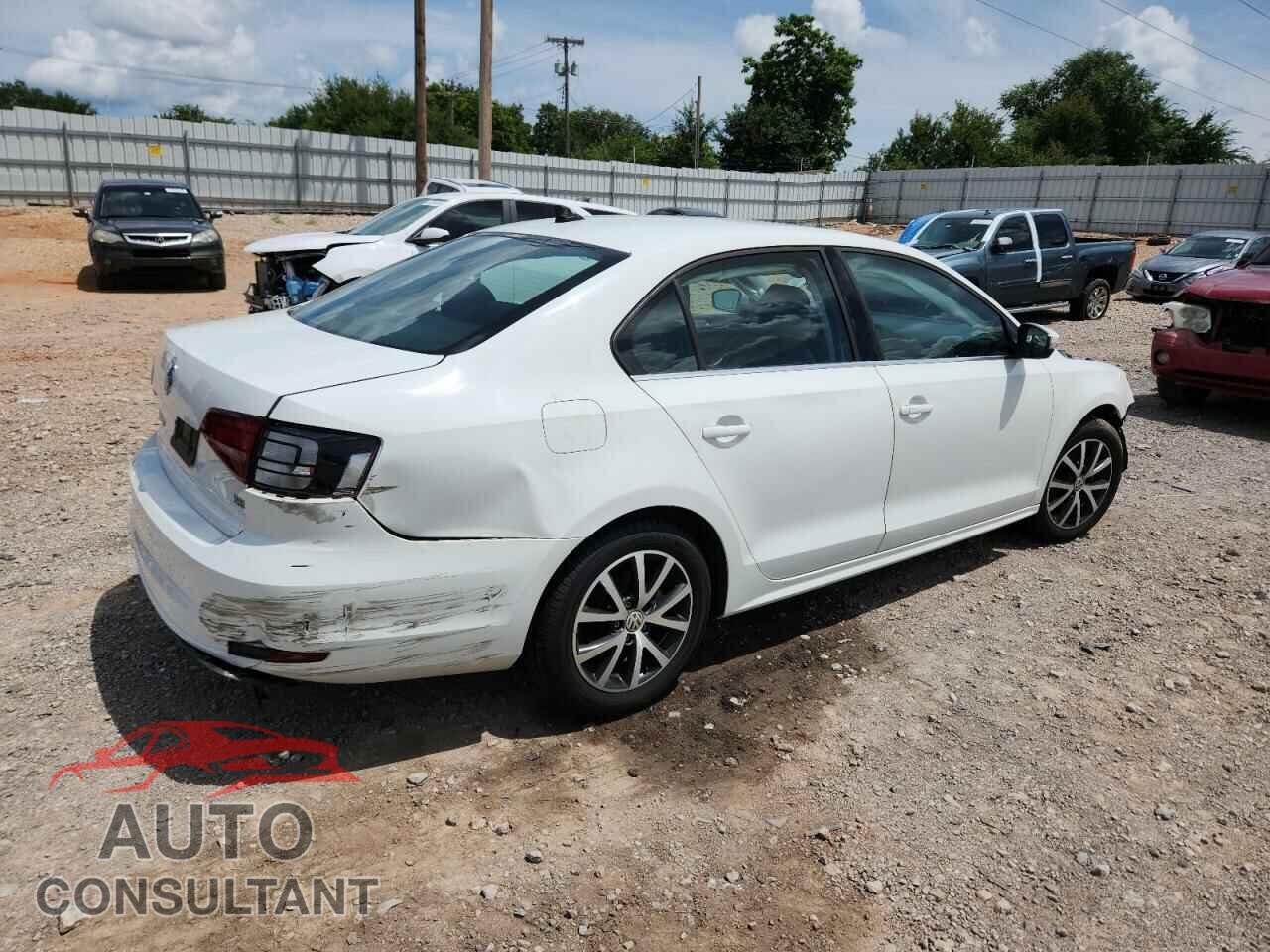 VOLKSWAGEN JETTA 2017 - 3VWDB7AJXHM394575
