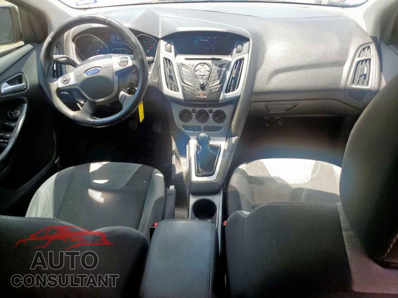 FORD FOCUS 2014 - 1FADP3K24EL123793
