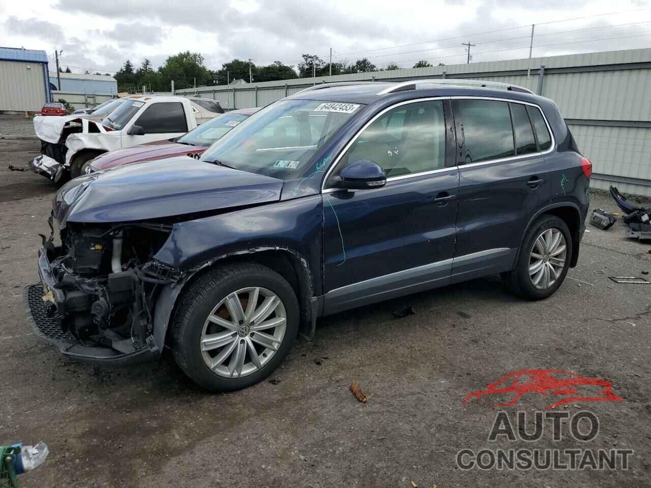 VOLKSWAGEN TIGUAN 2016 - WVGBV7AX3GW617152