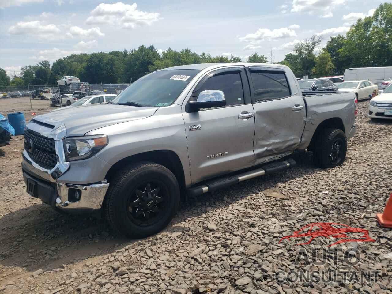 TOYOTA TUNDRA 2018 - 5TFDY5F10JX700827