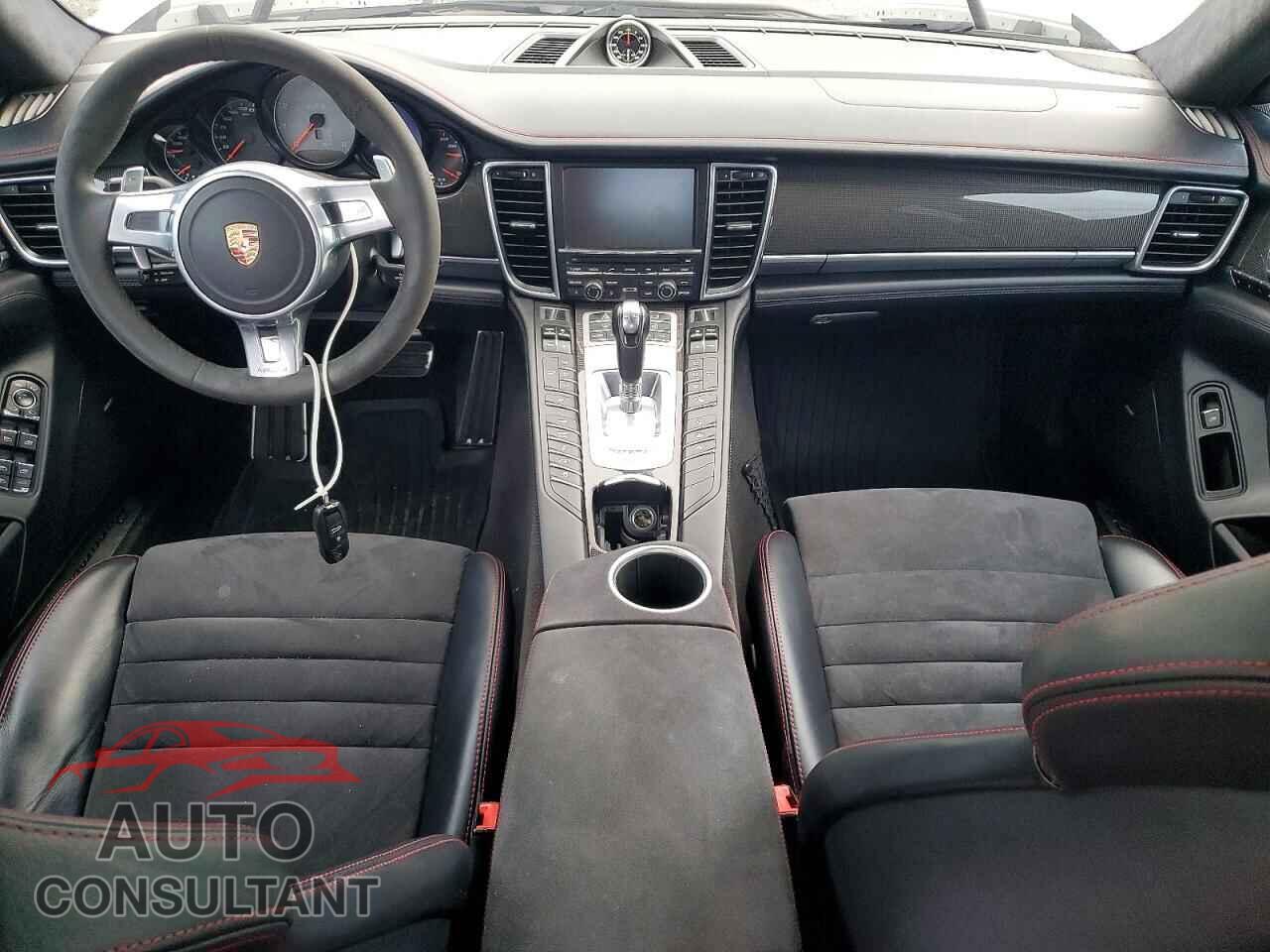 PORSCHE PANAMERA 2015 - WP0AF2A73FL080802