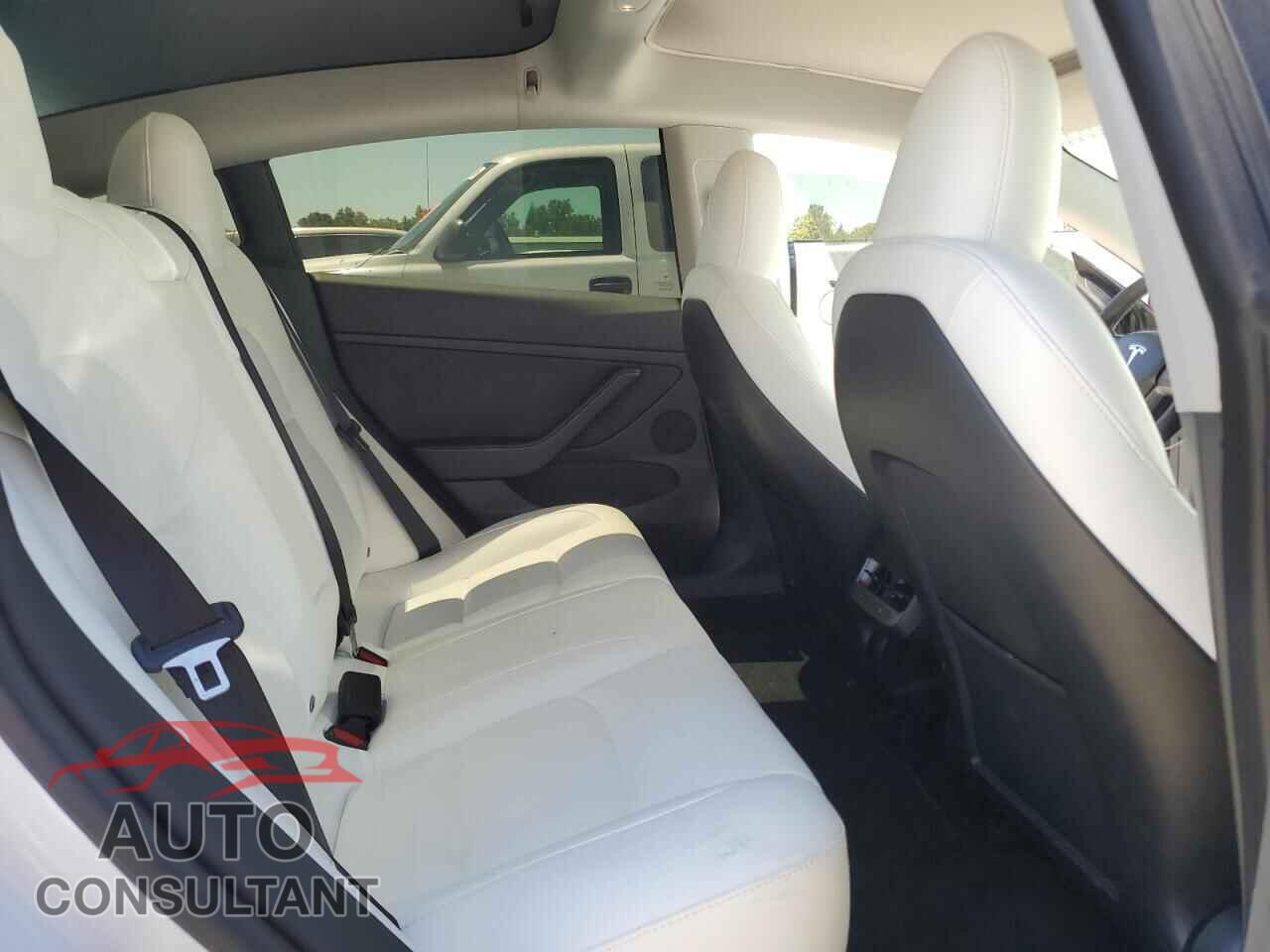 TESLA MODEL 3 2023 - 5YJ3E1EA3PF546213