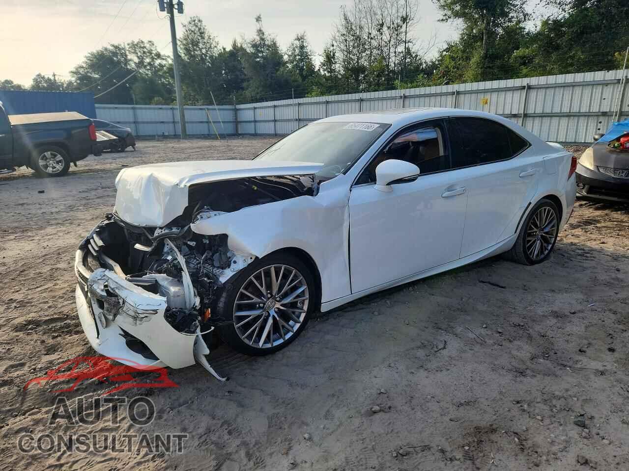 LEXUS IS 2015 - JTHBF1D28F5065827