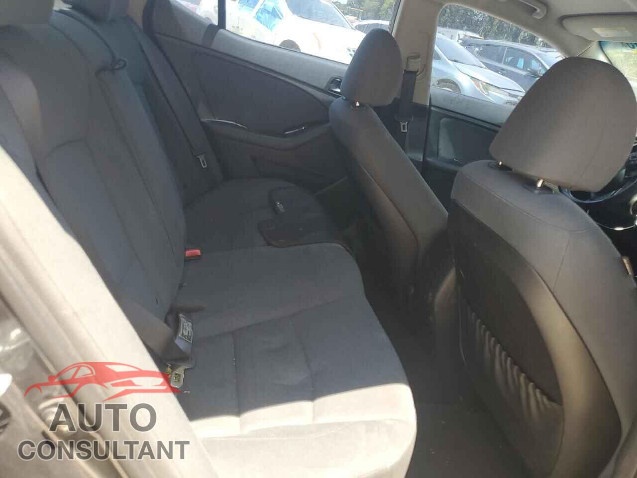KIA OPTIMA 2015 - KNAGM4A73F5640072