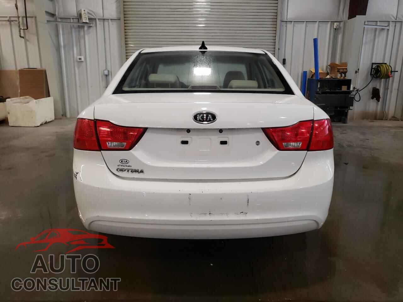 KIA OPTIMA 2010 - KNAGG4A83A5381558
