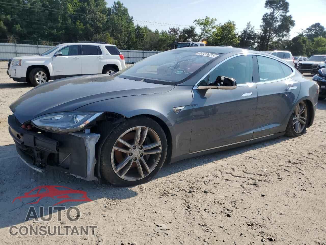 TESLA MODEL S 2013 - 5YJSA1DN8DFP07954