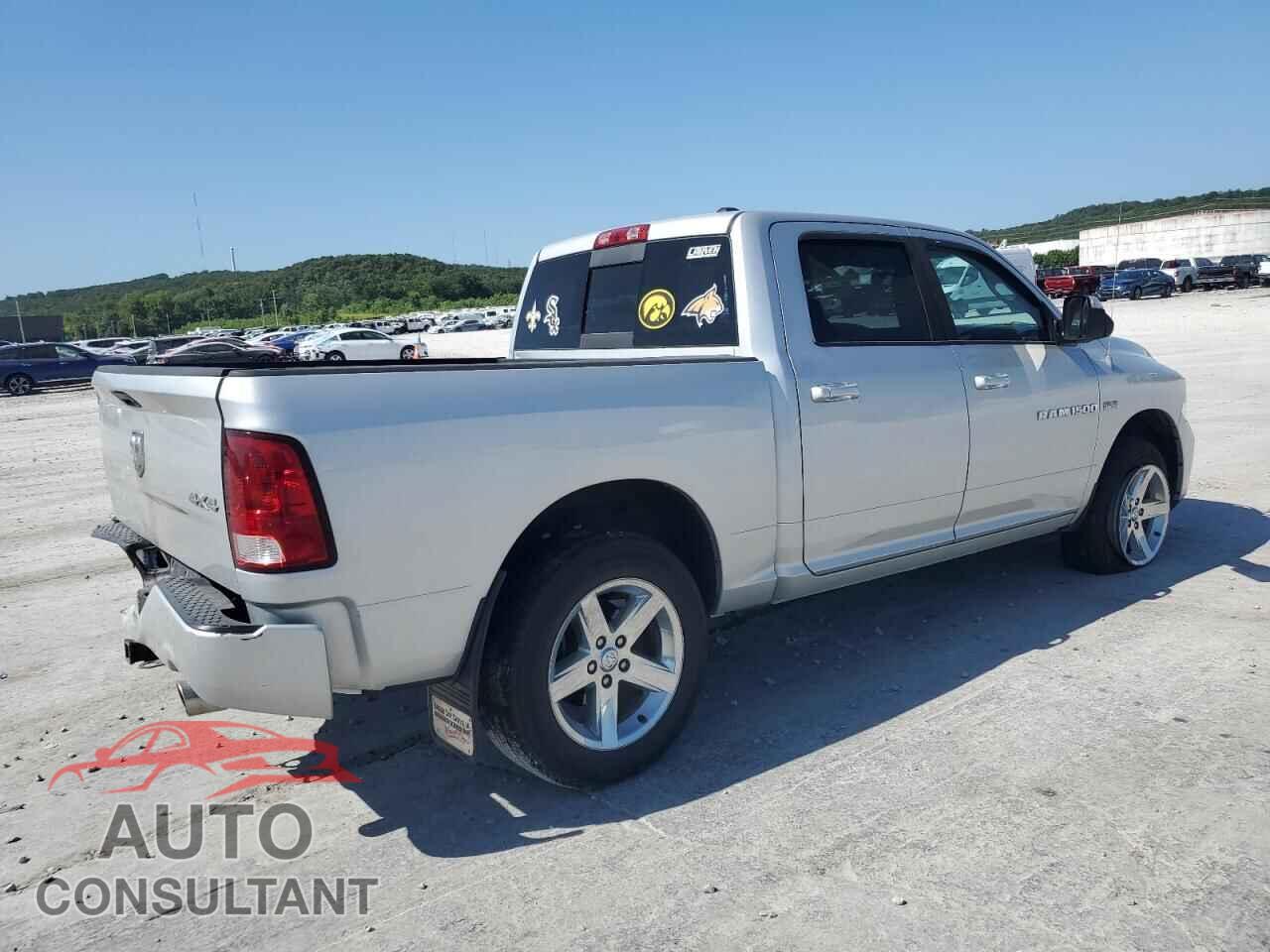 DODGE RAM 1500 2012 - 1C6RD7MT3CS266718