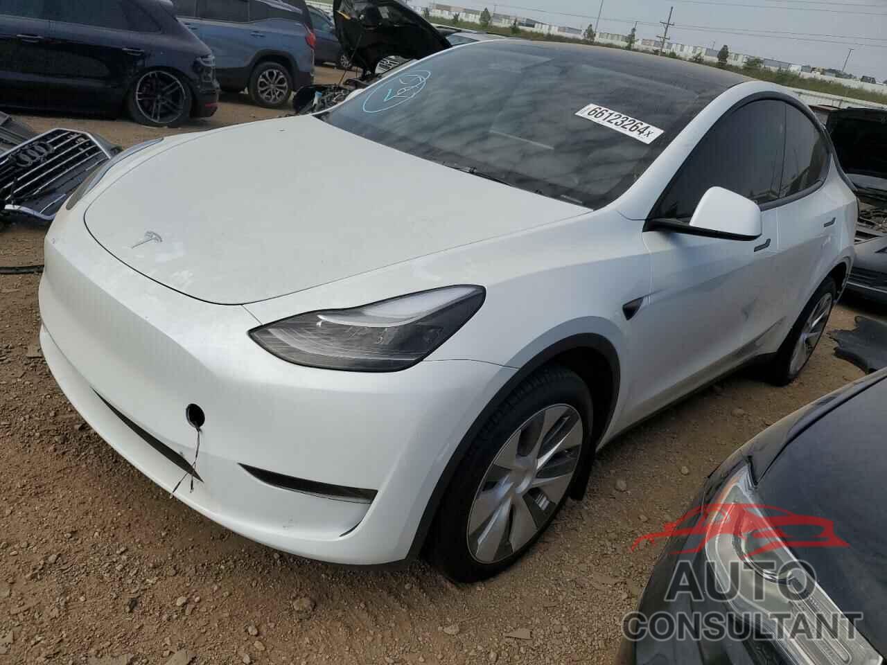 TESLA MODEL Y 2024 - 7SAYGDEE0RA268667