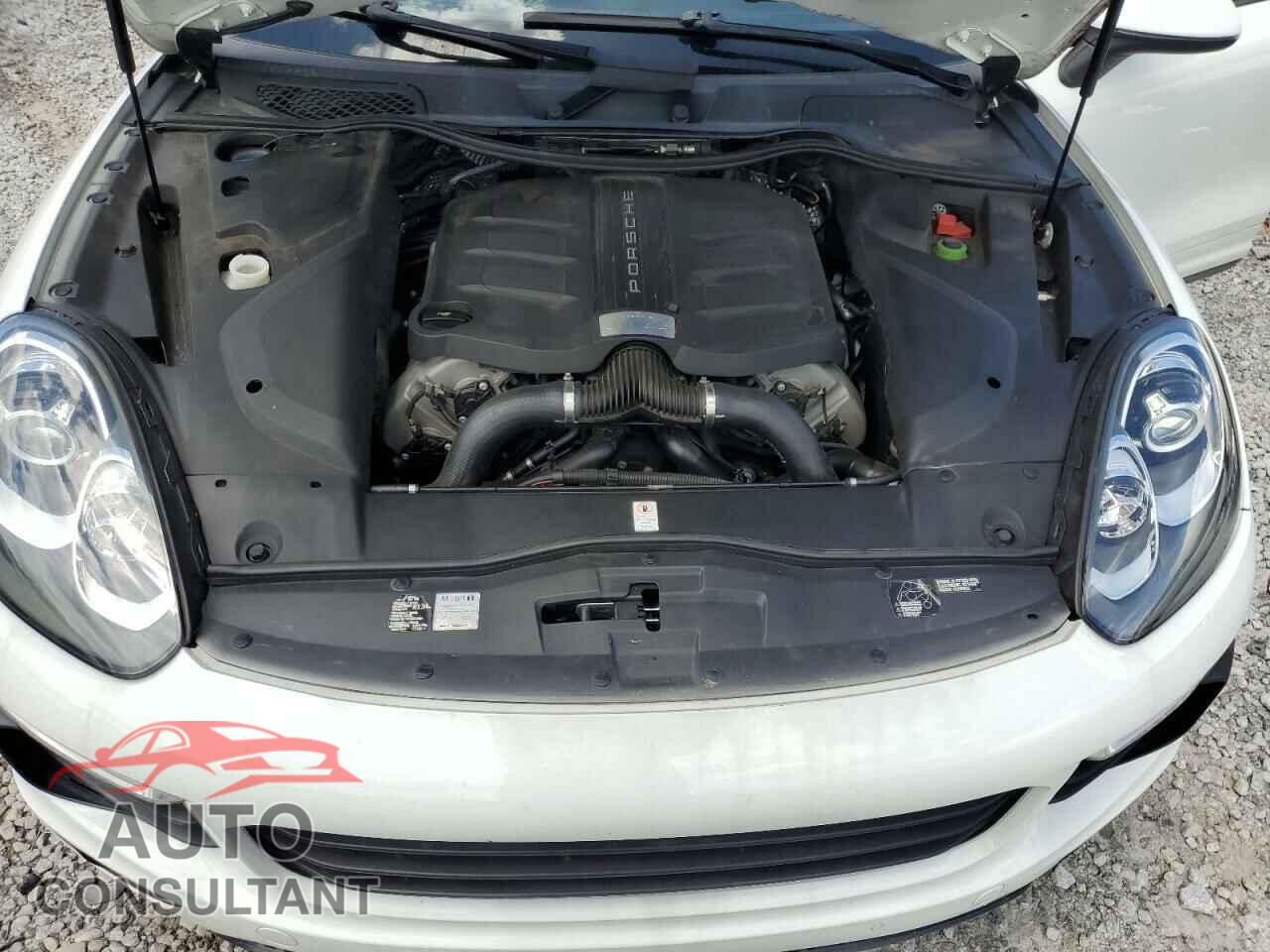 PORSCHE CAYENNE 2016 - WP1AB2A23GLA95798