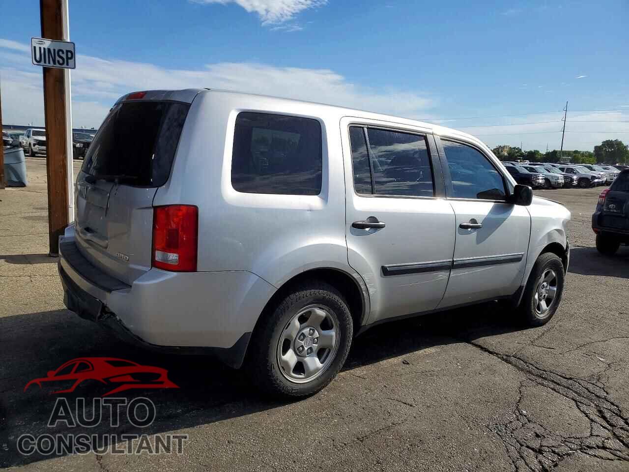 HONDA PILOT 2013 - 5FNYF4H23DB008132