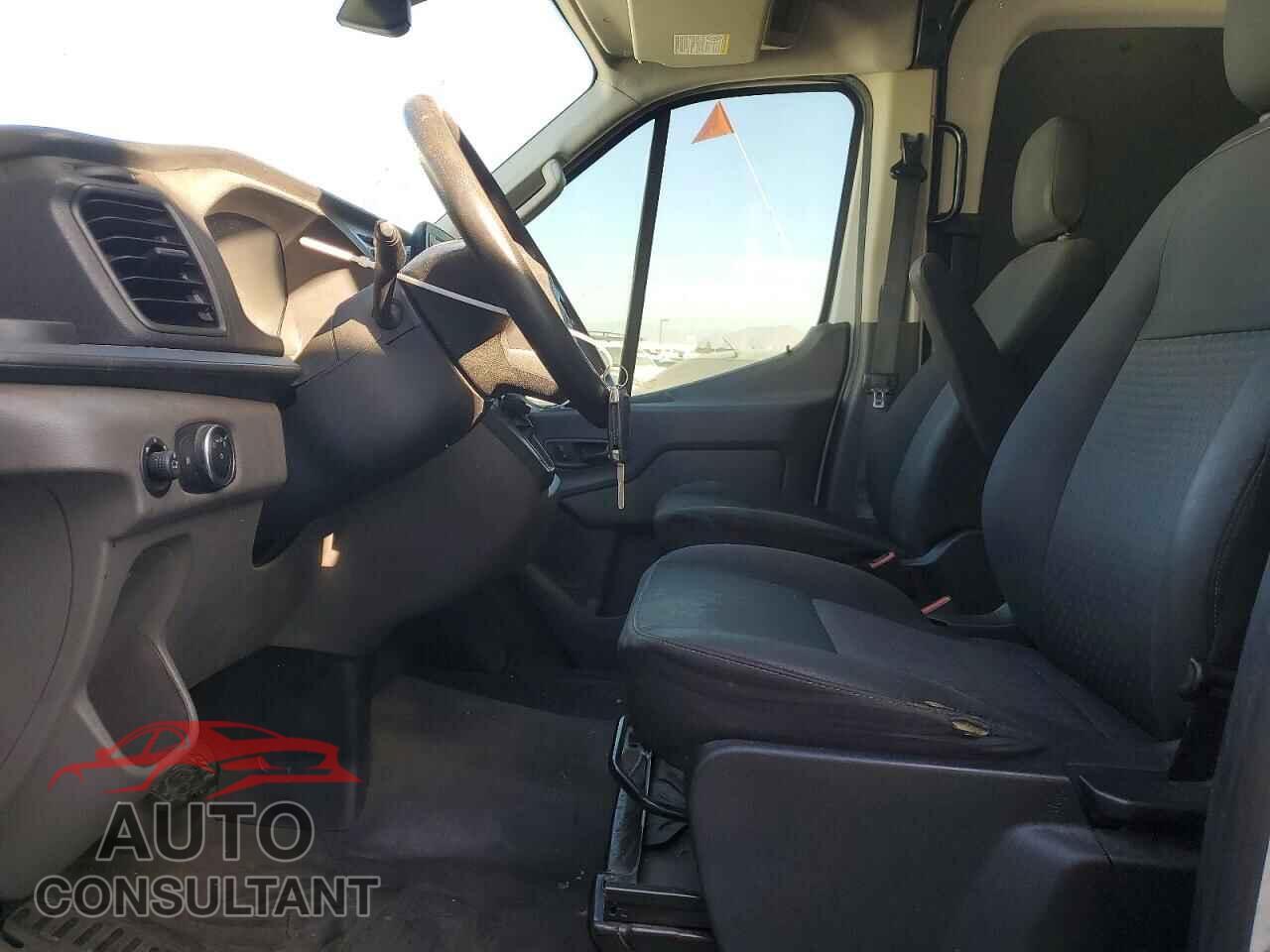 FORD TRANSIT 2020 - 1FTYE1C84LKA03875