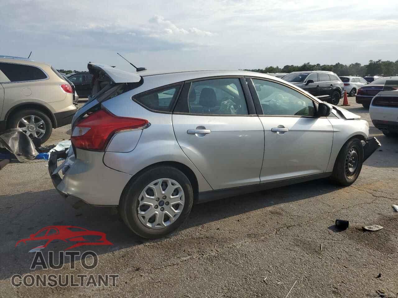FORD FOCUS 2012 - 1FAHP3K26CL191592