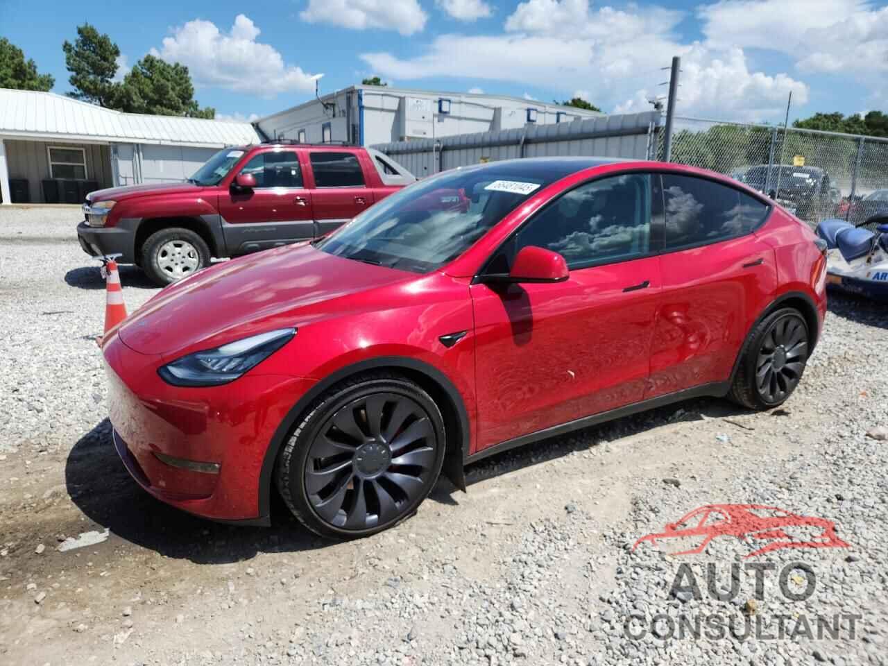 TESLA MODEL Y 2021 - 5YJYGDEFXMF070311