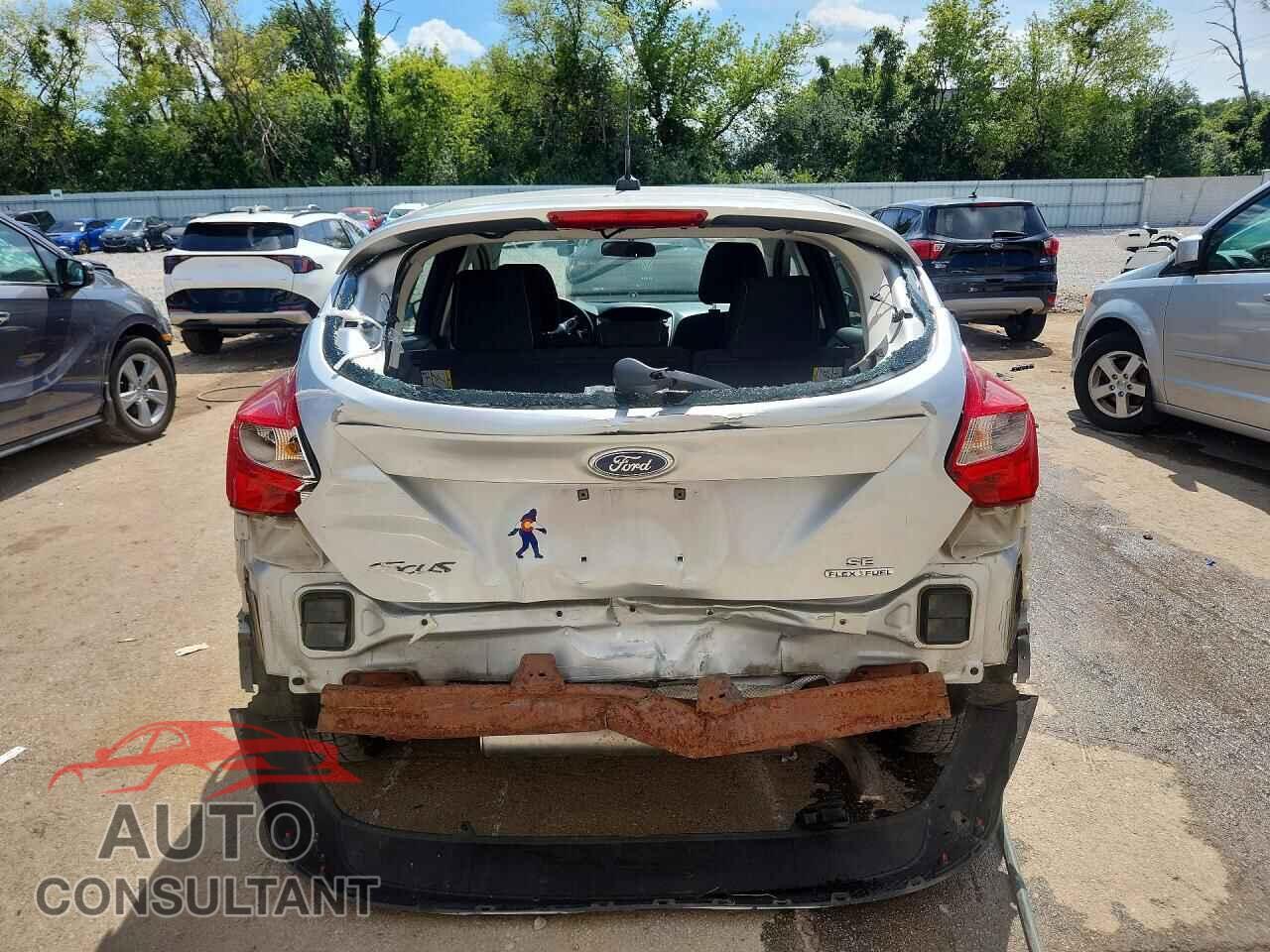 FORD FOCUS 2012 - 1FAHP3K22CL427655