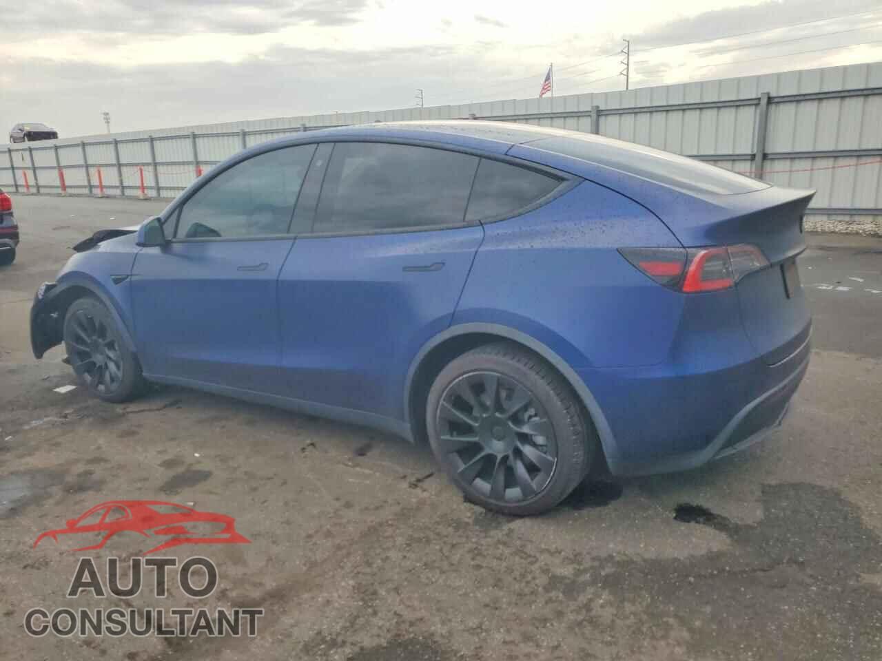 TESLA MODEL Y 2021 - 5YJYGDEEXMF111933